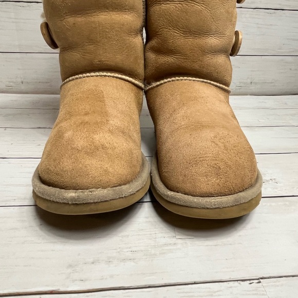 UGG Triplet Bailey Boot Size US 6 Pre-owned - Picture 9 of 14